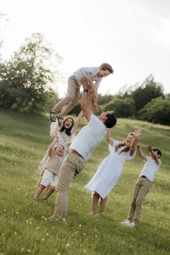 Glückliche Familie beim Familienshooting